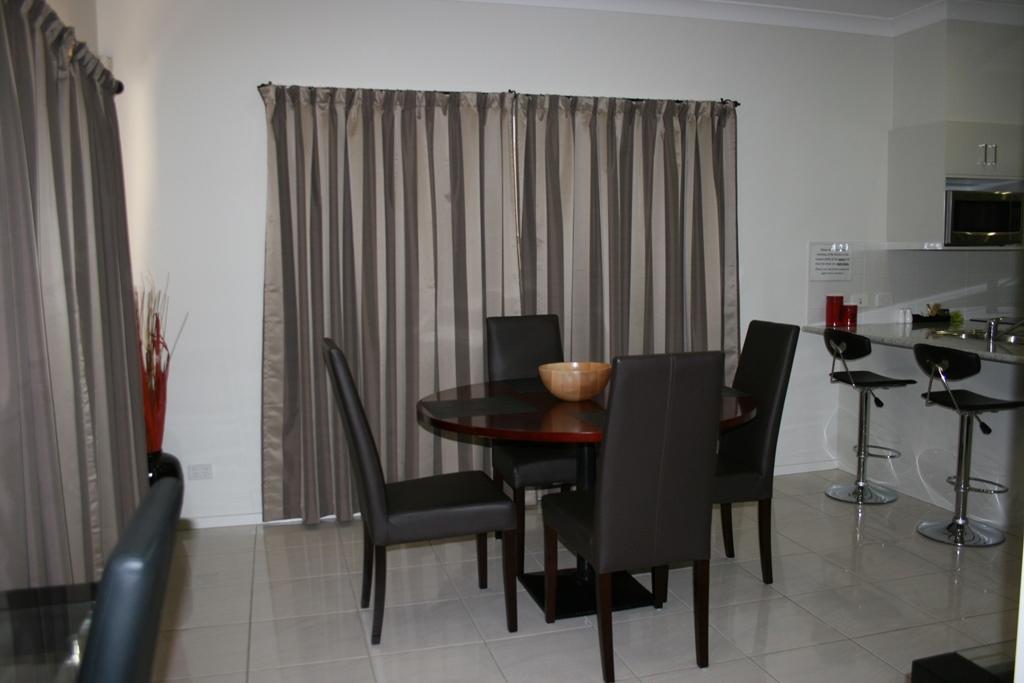 Noah'S Mid City Motor Inn Muswellbrook Cameră foto