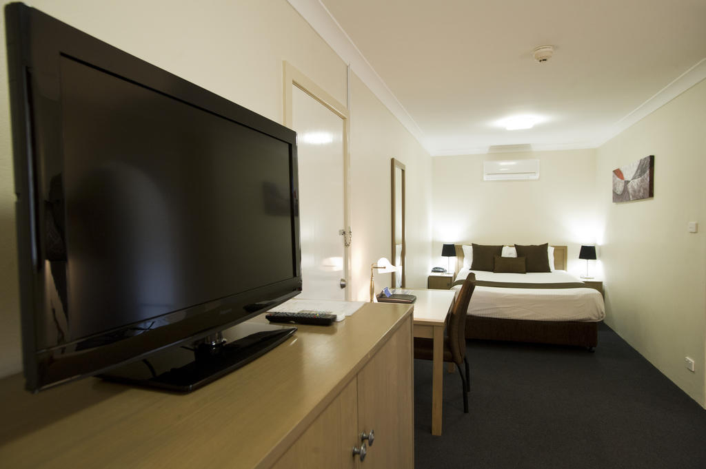 Noah'S Mid City Motor Inn Muswellbrook Cameră foto
